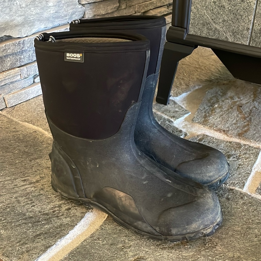 Mens BOGS boots, size 12